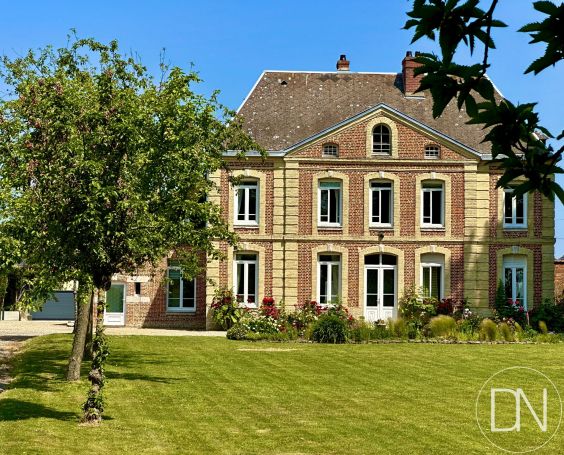 MAISON  DE MAîTRE BORD DE MER SAINT ROMAIN DE COLBOSC Commerces et tous services, écoles primaire, maternelle, collège. Lycée sur Lillebonne (