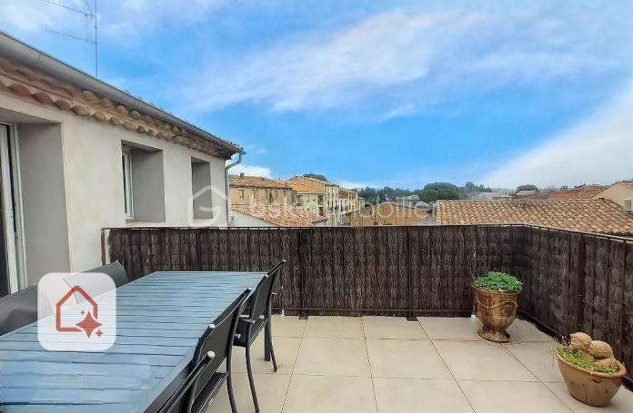 LOFT T2 63 M2 TERRASSE BORD DE MER POUSSAN