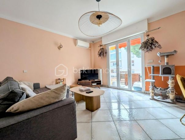 APPARTEMENT T3 65 M2 BORD DE MER CANNES