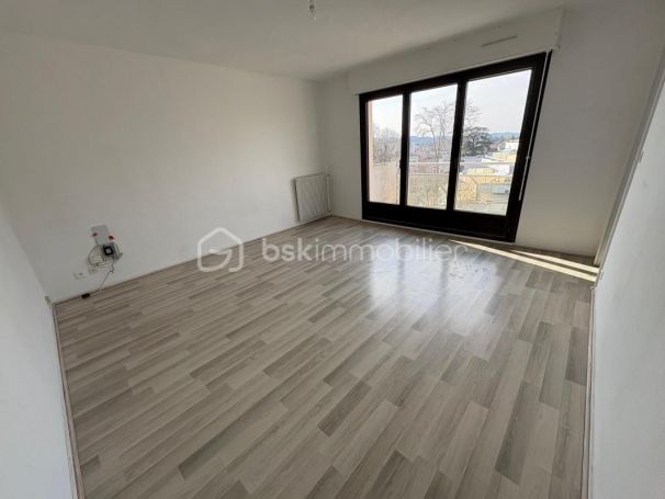 STUDIO  30 M2  PAU