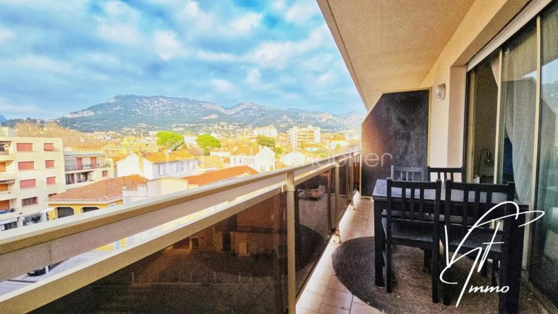 APPARTEMENT T2 28 M2 TERRASSE BORD DE MER TOULON