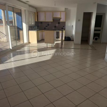 A vendre APPARTEMENT T4  Perpignan