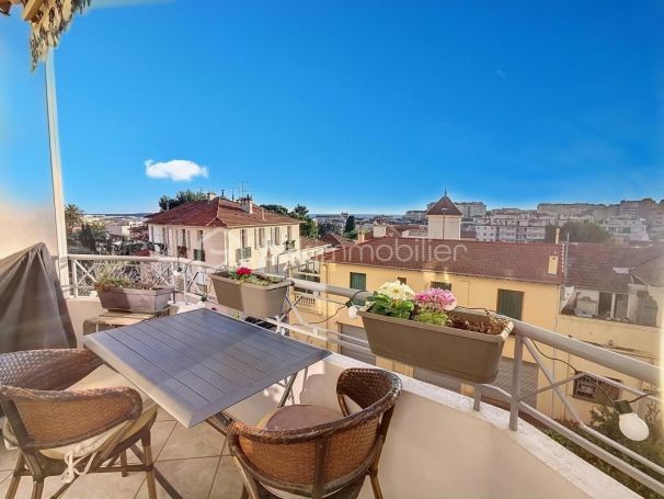 APPARTEMENT T3 58 M2 TERRASSE VUE MER CANNES