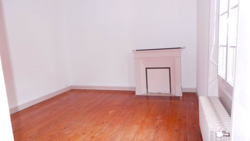 A louer APPARTEMENT T3 78 M2 LA ROCHE SUR YON