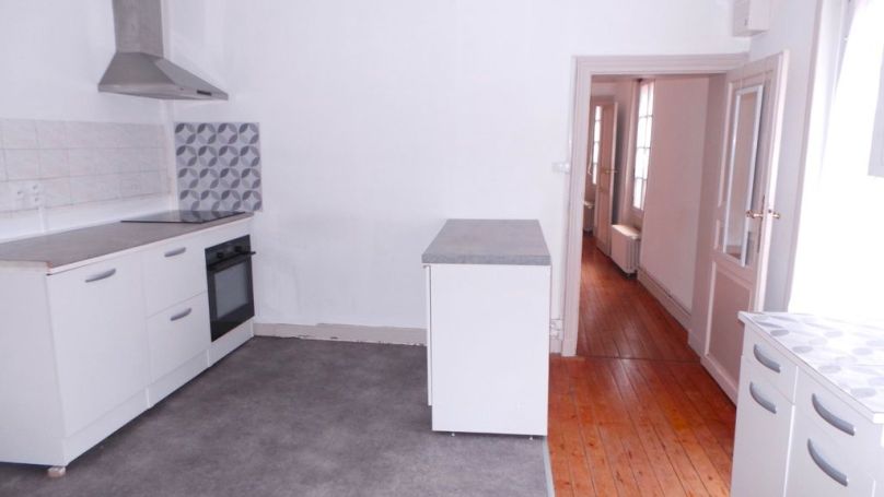 A louer APPARTEMENT T3 78 M2 LA ROCHE SUR YON