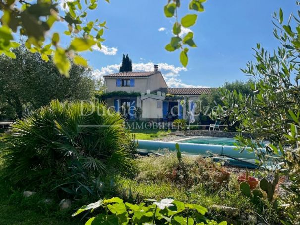 MAISON  5 PIECES 133 M2  UZES