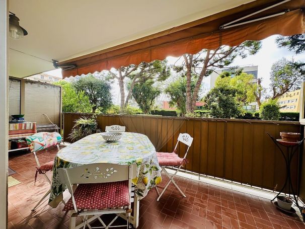 APPARTEMENT T4 86 M2 TERRASSE BORD DE MER SAINT LAURENT DU VAR