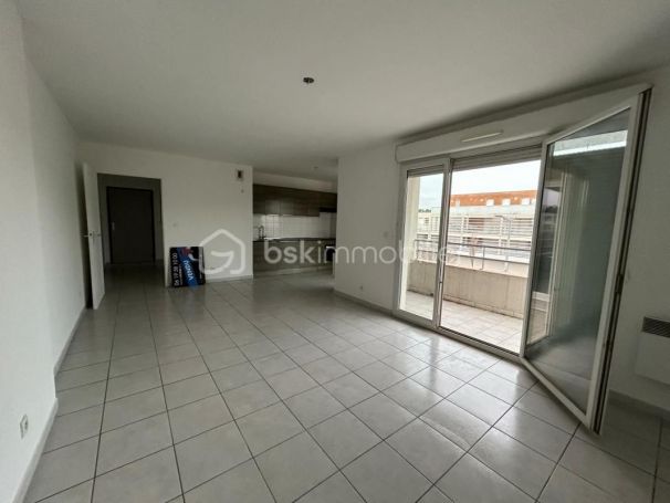 APPARTEMENT T3 63 M2 TERRASSE  BEZIERS