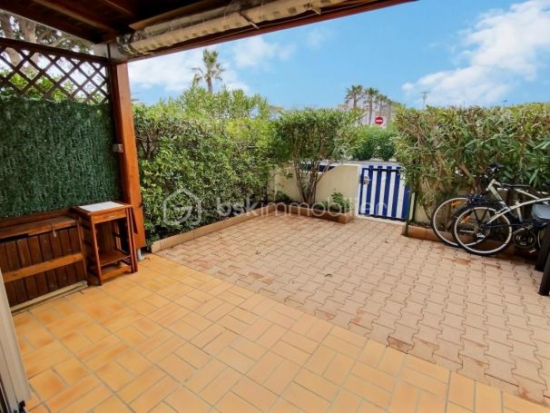 APPARTEMENT T2 32 M2 TERRASSE BORD DE MER LE BARCARES