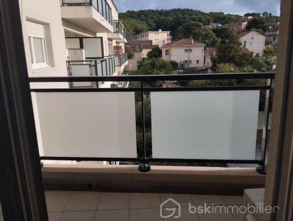 APPARTEMENT T3 68 M2 BORD DE MER LA SEYNE SUR MER