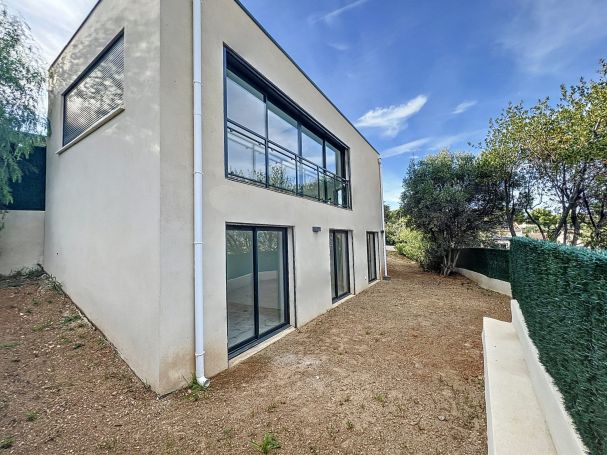 MAISON  CONTEMPORAINE VUE MER LA CIOTAT