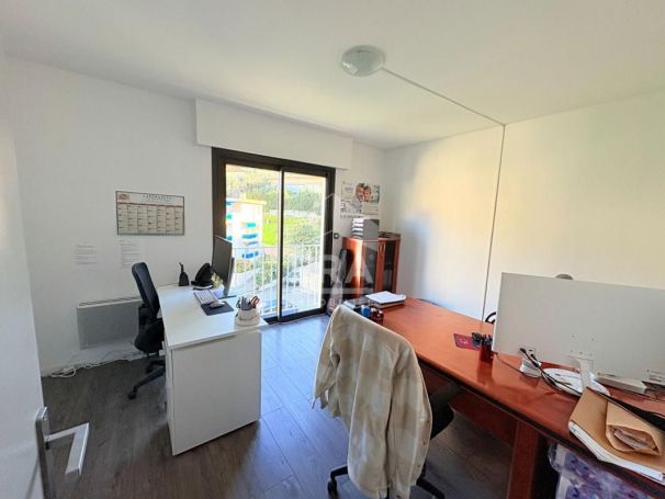 A louer APPARTEMENT T3 58 M2 TERRASSE VENCE