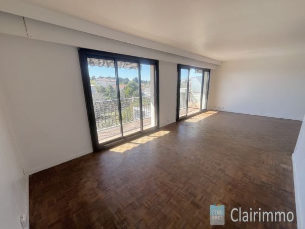 A louer APPARTEMENT T5 92 M2 MARSEILLE 13EME