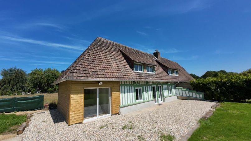 A vendre LONGèRE 5 PIECES 120 M2 BORD DE MER BLOSSEVILLE