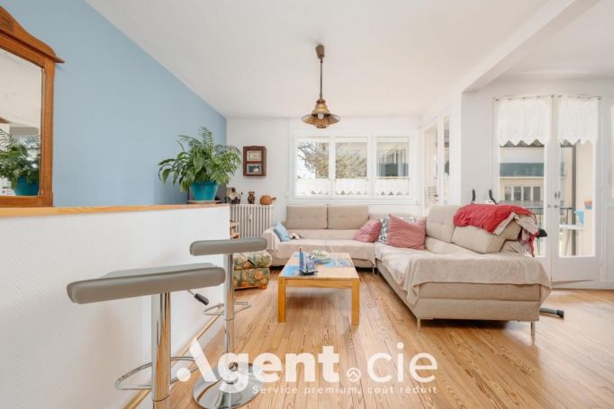 A vendre APPARTEMENT T4 70 M2 BORD DE MER HEROUVILLE ST CLAIR