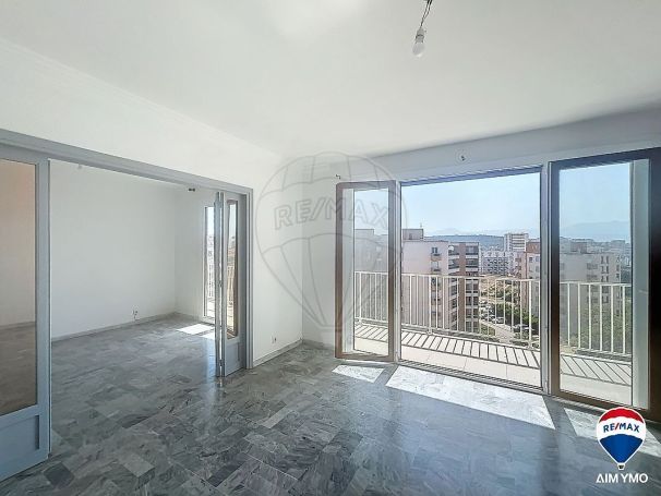 A louer APPARTEMENT T4 100 M2 VUE MER AJACCIO