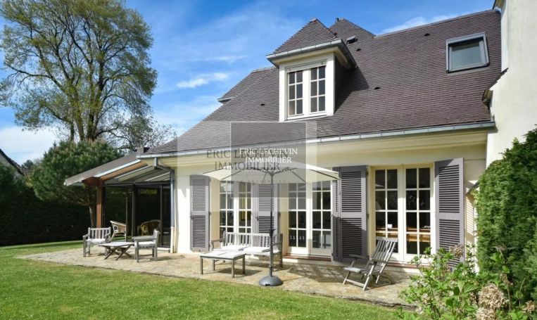 A louer MAISON 10 PIECES 200 M2 BORD DE MER LE TOUQUET PARIS PLAGE