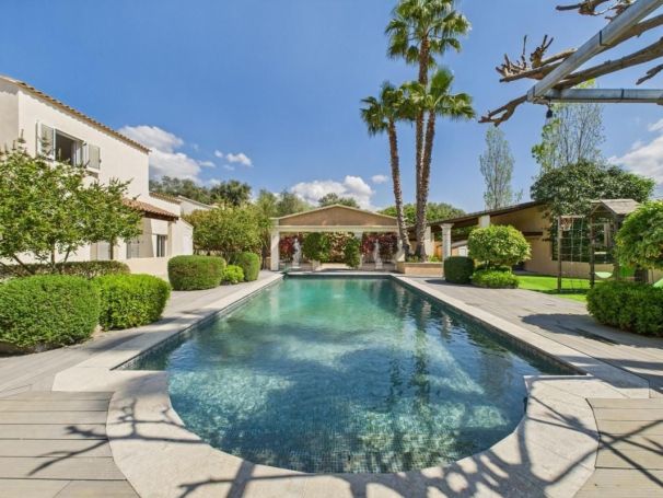A louer MAISON DE MAîTRE BORD DE MER AJACCIO