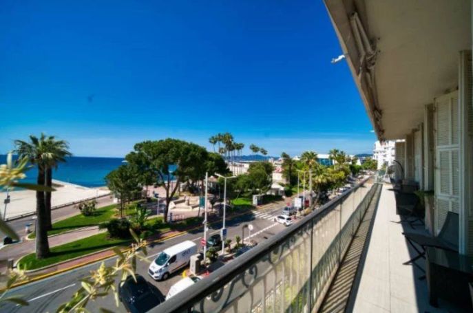 A vendre Sublime Appartement T6 652 M² Croisette Cannes