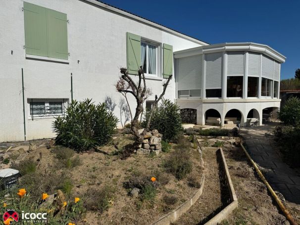 A vendre Maison d'habitation de 150 m2 environ avec sous-sol total 85460 L Aiguillon La Presqu Ile