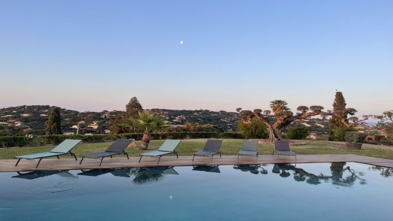 A louer MAISON 8 PIECES 330 M2 VUE MER SAINTE MAXIME