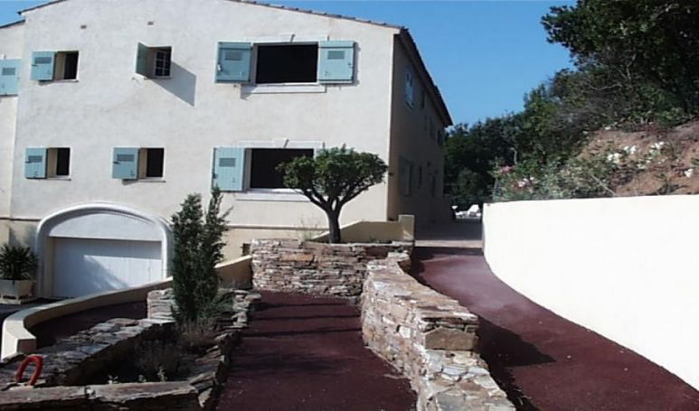 A louer MAISON 5 PIECES 250 M2 VUE MER LES ISSAMBRES