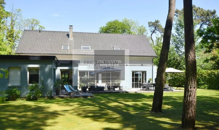 A louer MAISON 8 PIECES 265 M2 BORD DE MER LE TOUQUET PARIS PLAGE