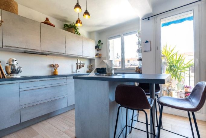 A louer APPARTEMENT T4 79 M2 CASTELNAU LE LEZ