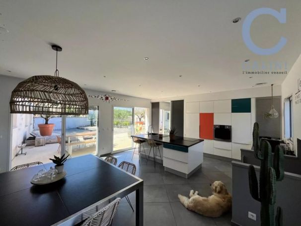 A louer MAISON 5 PIECES 170 M2 DIONS