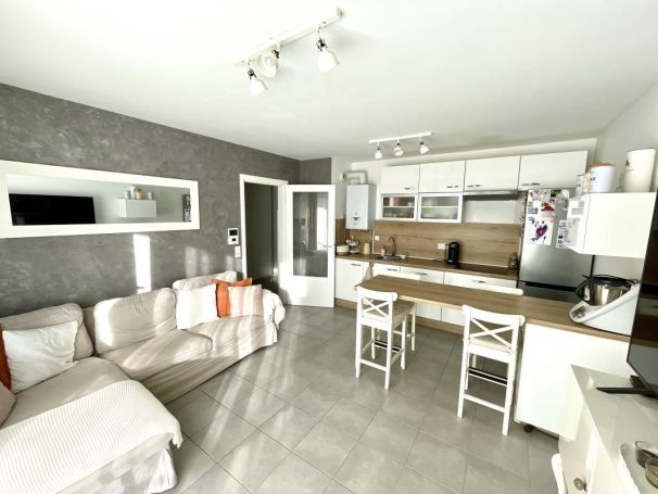 A louer APPARTEMENT T3 58 M2 TERRASSE BORD DE MER CHATEAUNEUF LES MARTIGUES