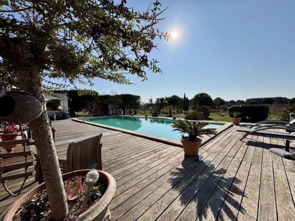 A vendre GîTE BORD DE MER AIGUES MORTES