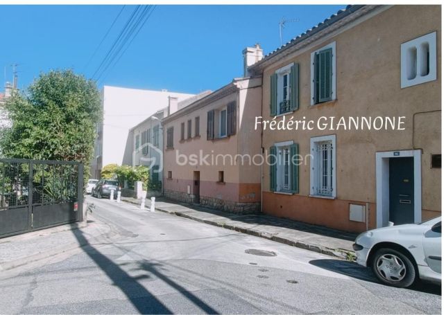 A louer APPARTEMENT DUPLEX T3 64 M2 BORD DE MER LA SEYNE SUR MER