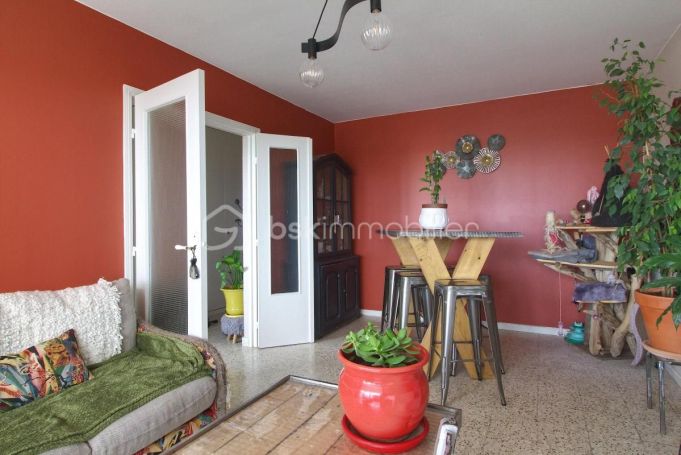 A louer APPARTEMENT T4 71 M2 NIMES