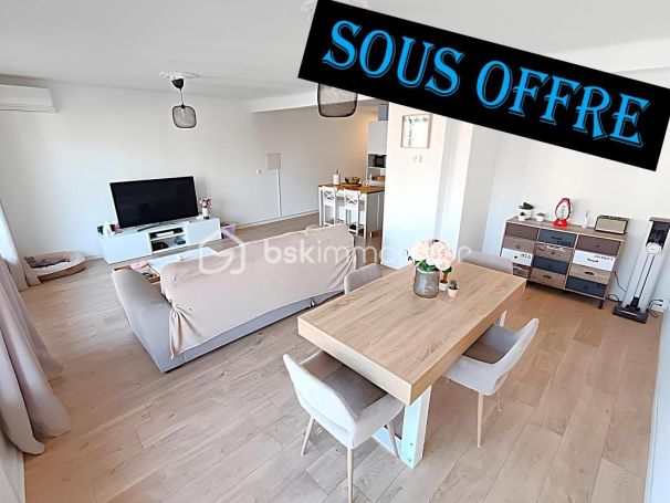 A louer APPARTEMENT T3 76 M2 TERRASSE BORD DE MER LA SEYNE SUR MER