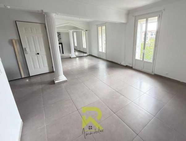 A louer APPARTEMENT T4 106 M2 TERRASSE PLAGE à PIED AGDE