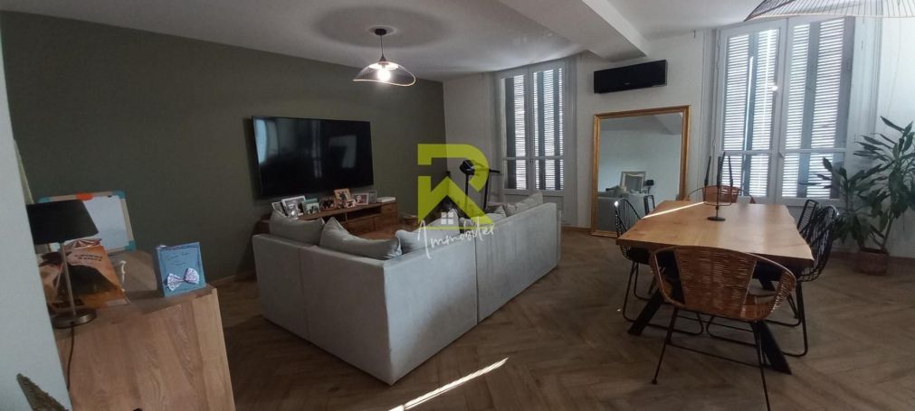 A louer APPARTEMENT T4 123 M2 BEZIERS