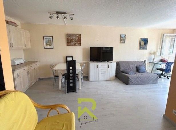 A vendre APPARTEMENT T3 66 M2 BORD DE MER LE CAP D AGDE