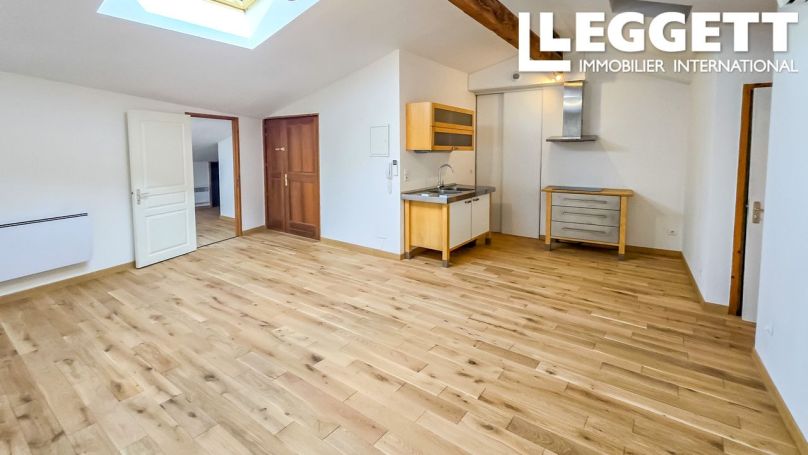 A louer APPARTEMENT T3 100 M2 BORDEAUX