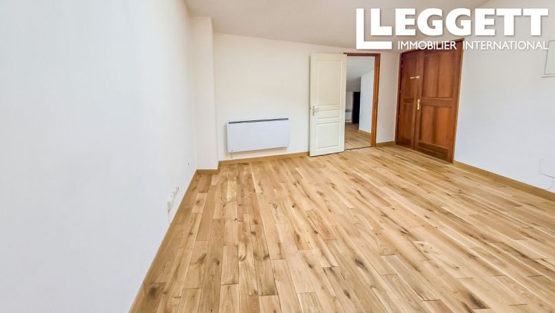 A louer APPARTEMENT T3 100 M2 BORDEAUX