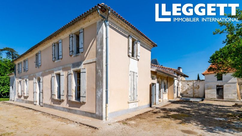 A vendre CHARMANTE MAISON 315 M² A RENOVER Saint Martin Du Bois