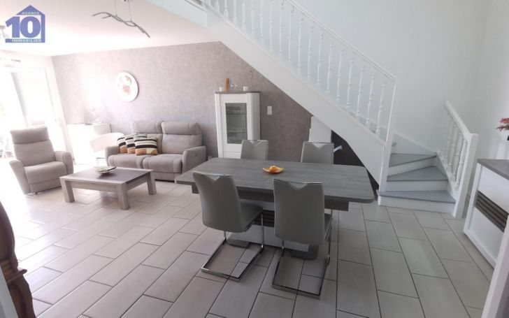 A louer MAISON CONTEMPORAINE BORD DE MER VALRAS PLAGE