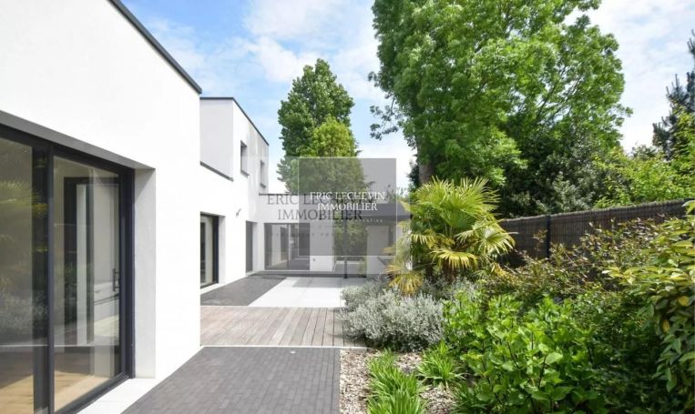 A louer MAISON CONTEMPORAINE STELLA