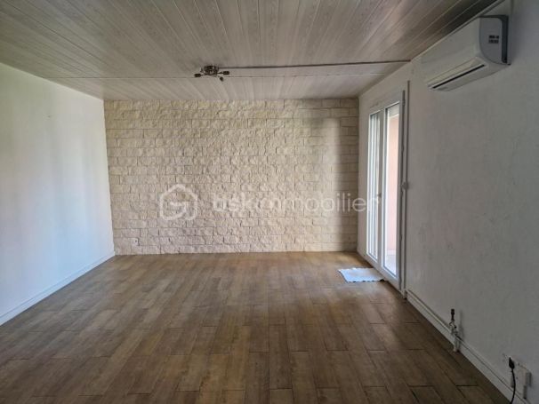 A louer APPARTEMENT T3 73 M2 TERRASSE NIMES
