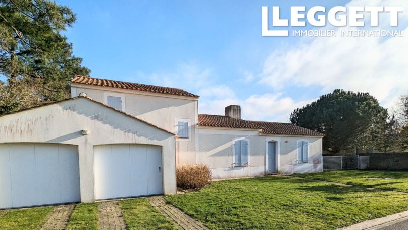 A louer MAISON 5 PIECES 103 M2 L AIGUILLON SUR VIE