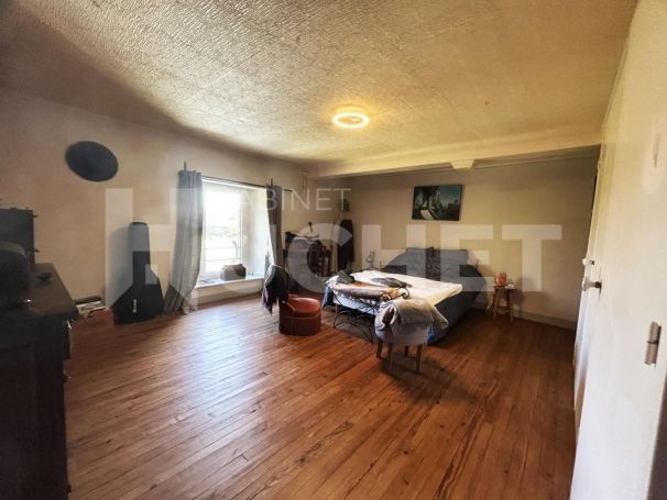 A louer LONGèRE 8 PIECES 170 M2 CAHAGNES