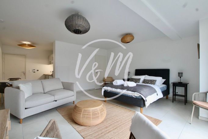 A vendre STUDIO 39 M2 BORD DE MER LANTON