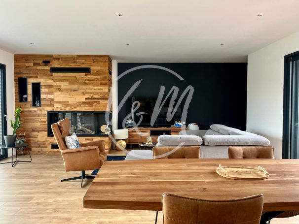 A vendre MAISON CONTEMPORAINE BORD DE MER AUDENGE