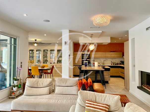 A vendre MAISON CONTEMPORAINE BORD DE MER ANDERNOS LES BAINS