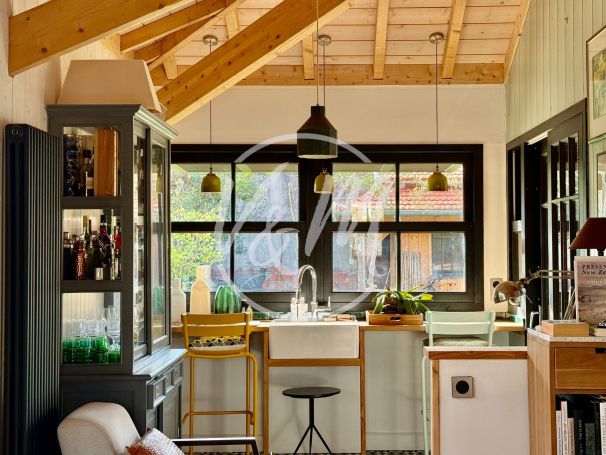 A vendre LOFT 5 PIECES 152 M2 BORD DE MER ANDERNOS LES BAINS