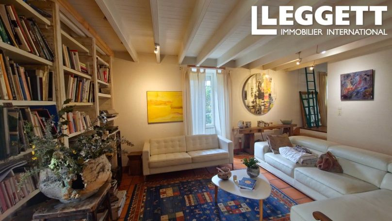 A vendre LONGèRE 9 PIECES 229 M2 CHAILLE LES MARAIS